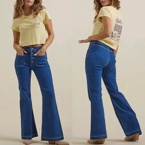 NWT New Wrangler High Rise Fierce Flare Jeans Size 32 x 33 US 16